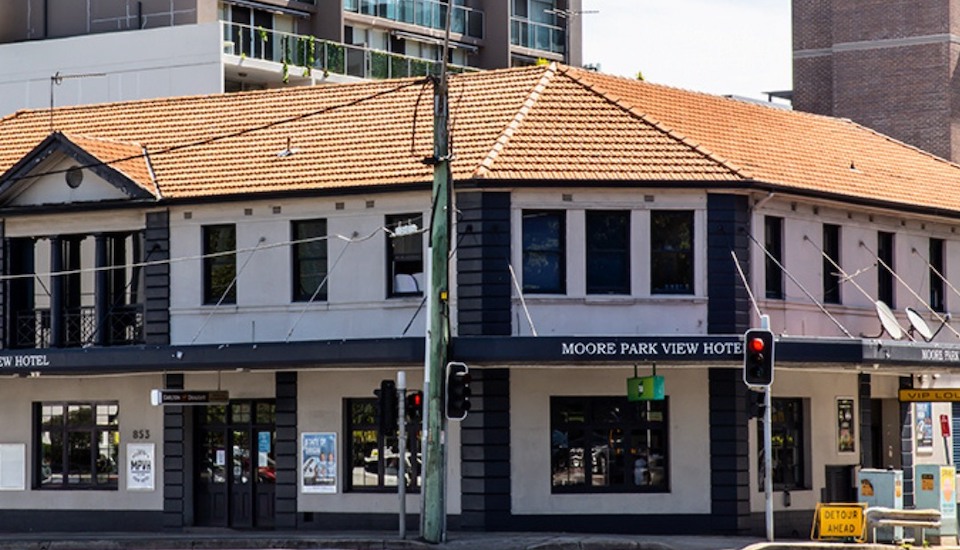 Photo of Moore Park View Hotel in Waterloo