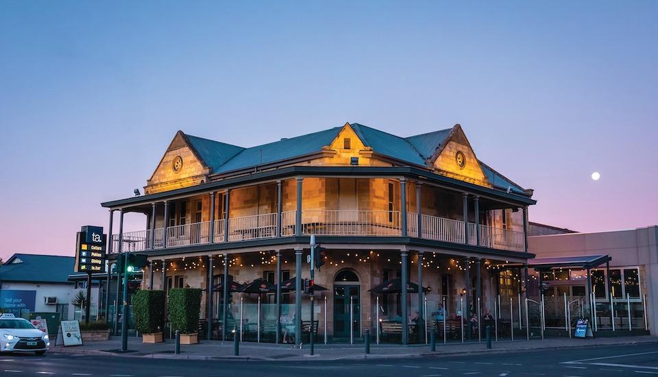 Photo of Torrens Arms Hotel in Kingswood