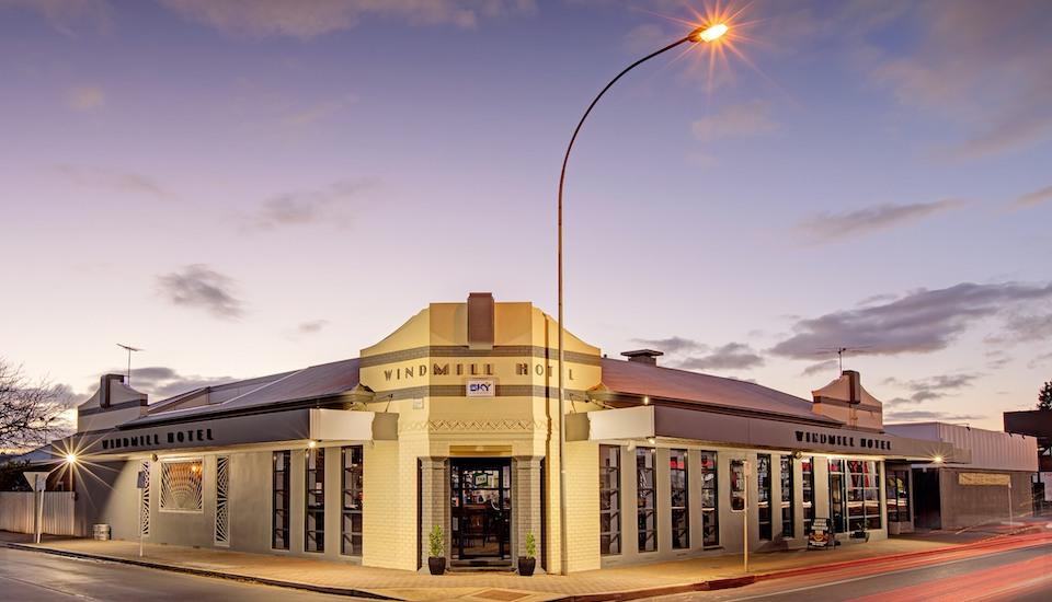 Photo of Windmill Hotel in Prospect